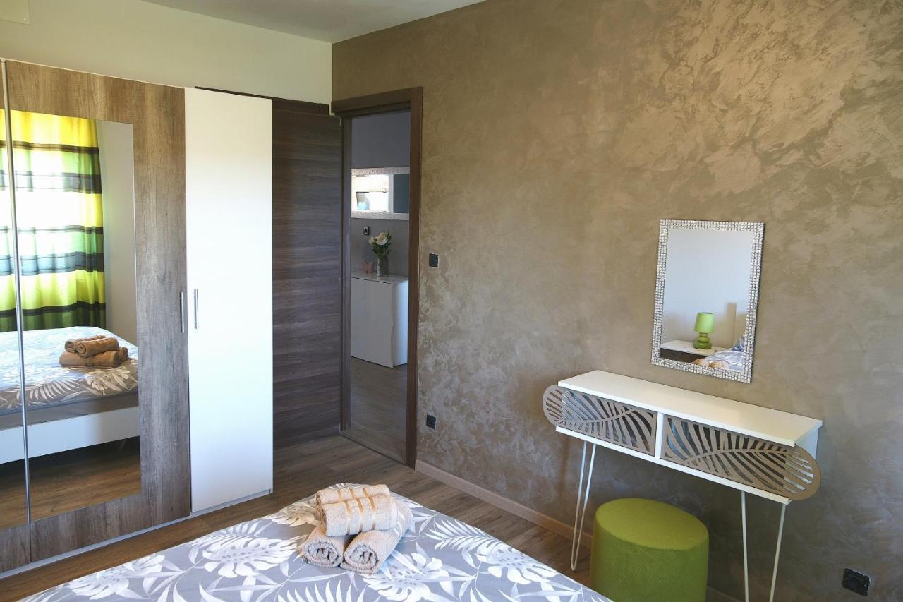 Apartment Grbin Pula Exterior photo