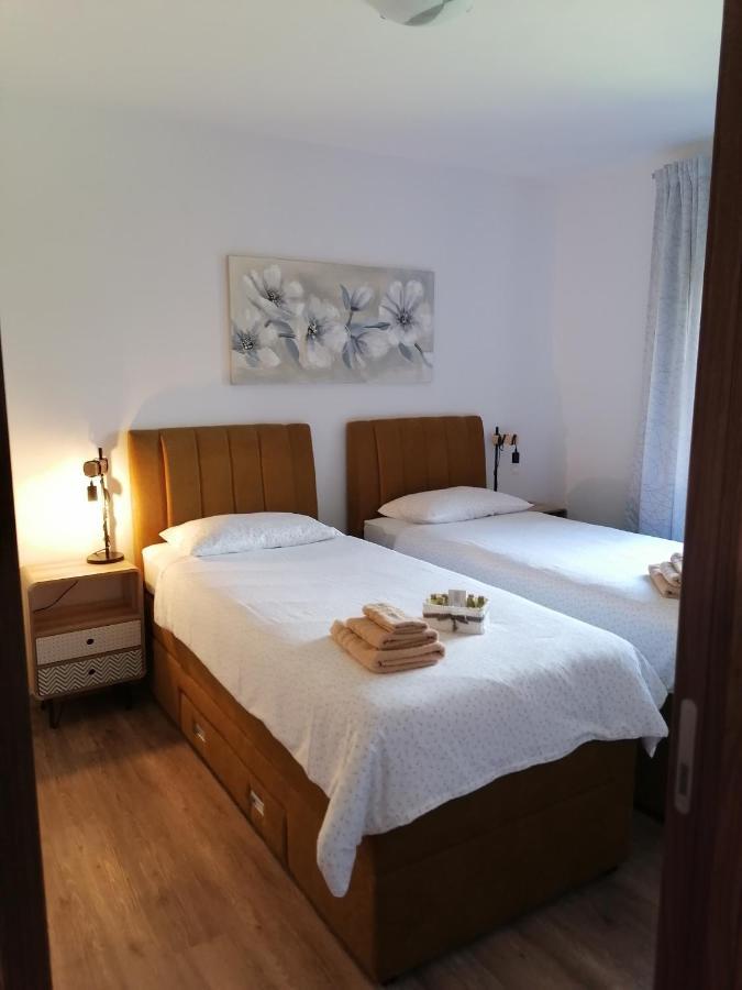 Apartment Grbin Pula Exterior photo